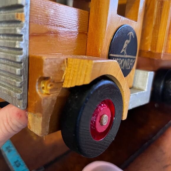 Wooden Dump Truck "Heron Bay" Logo w/ Heron Pic -  Rolls and Bed Lifts - Picture 9 of 14